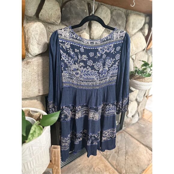 FreeāPeopleāPeasantāDress - Picture 3 of 9